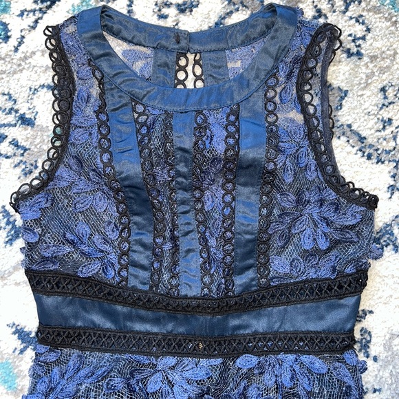 Blue Lace Sleeveless Dress size Small - Picture 4 of 6